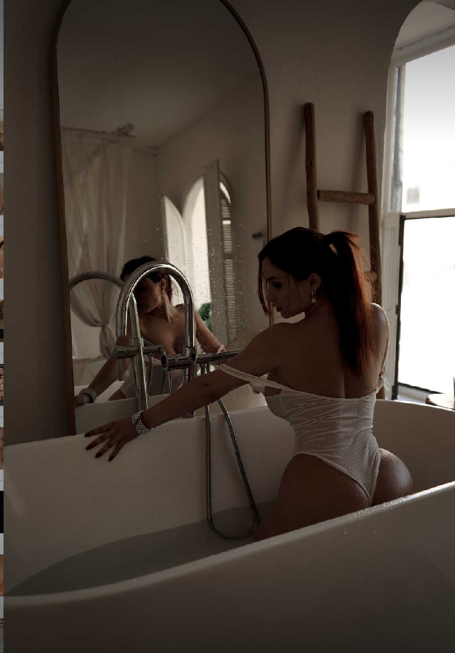 A playful frame from Miranda Faith nude — online in El Paso